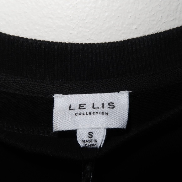 Le Lis Women’s Fringe Sequin Cropped Sweatshirt - Picture 3 of 6